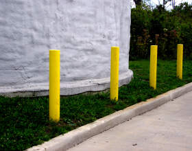 PIPE BOLLARD